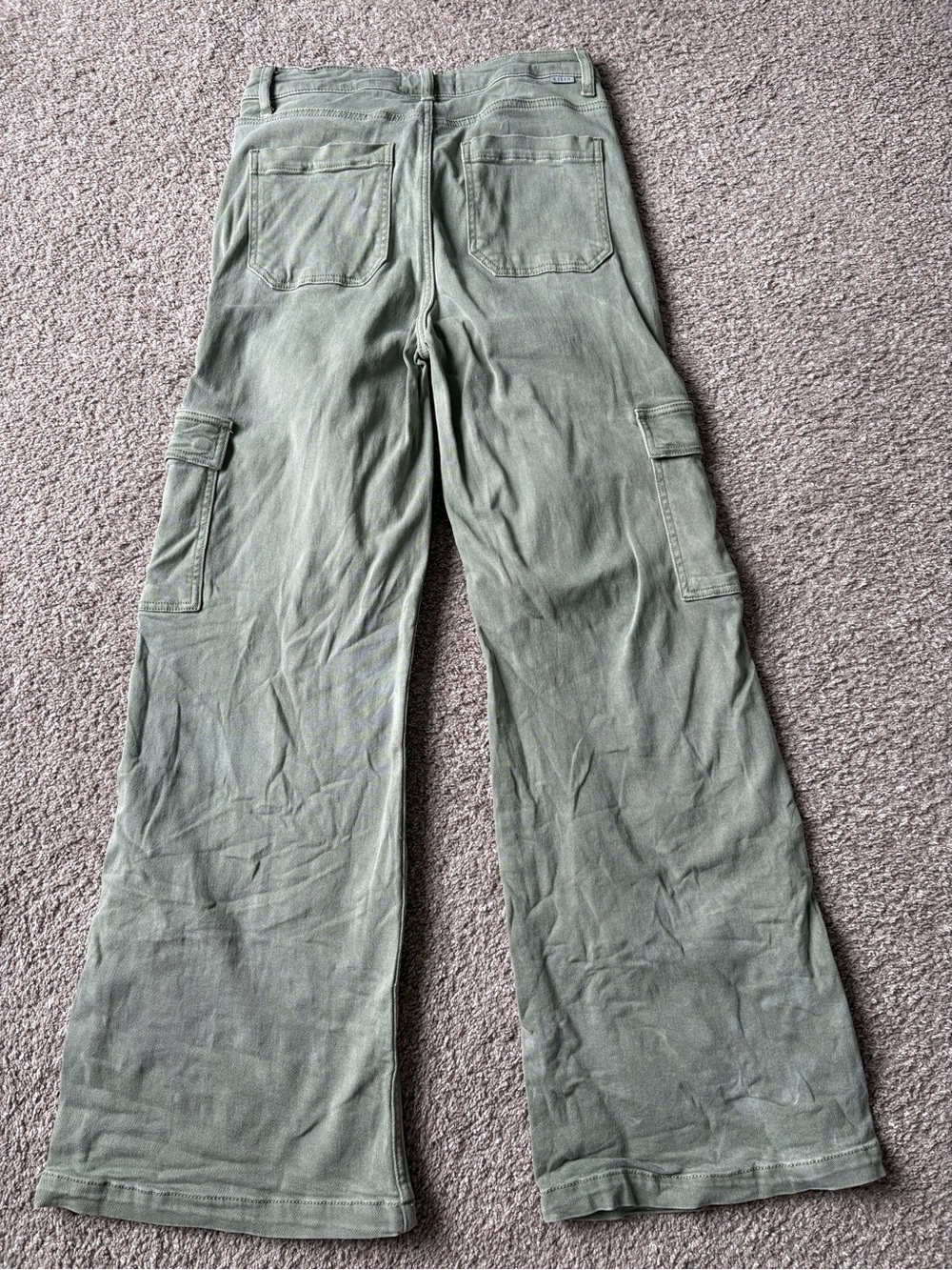 Women’s Risen Jeans Green Cargo Flared Pants - Picture 3 of 6